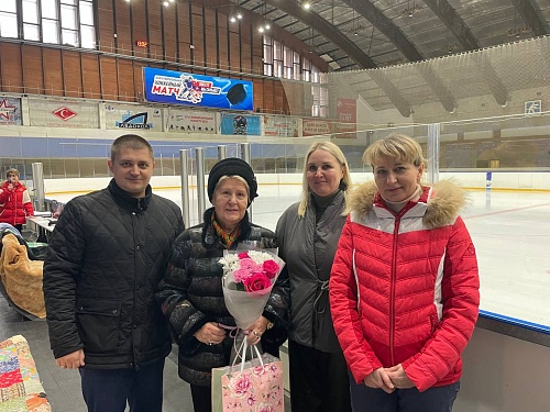 23 -24 октября фигуристы нашей школы открыли спортивный сезон Первенством МБУ ДО СШ Каскад "Памяти Чикишева Игоря Алексеевича" по фигурному катанию на коньках. 