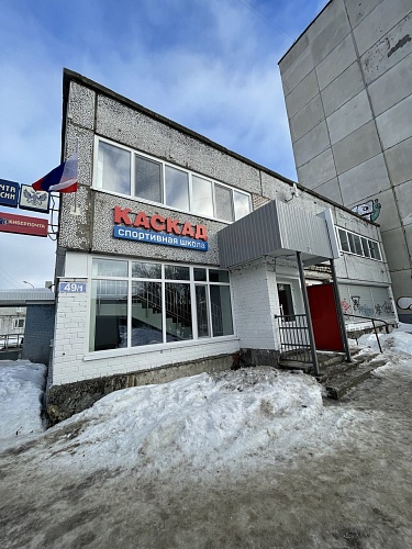 В кирпичной пристройке по адресу Урицкого 49. к. 1 завершился ремонт спортивного зала отделение бокса детской спортшколы «Каскад».