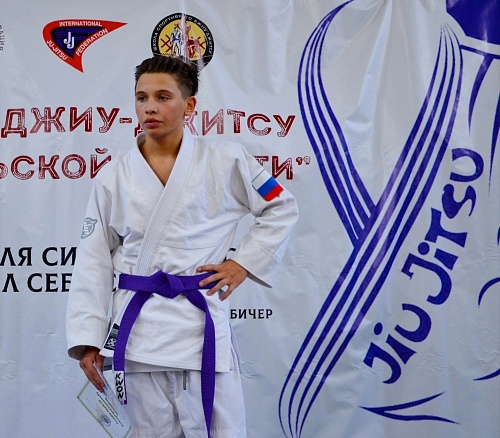 Нашему спортсмену присвоен спортивный разряд "Кандидат в мастера спорта" (КМС) по джиу-джитсу